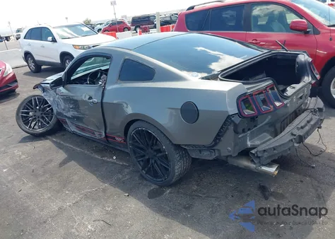 2013 Ford Mustang V6 из США, поврежденный, VIN 1ZVBP8AM1D5255413